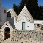 Masseria Trulli Sull'aia 3* 치스테르니노