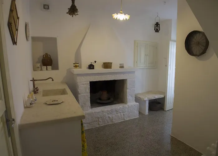 Masseria Trulli Sull'aia 住宿加早餐酒店 3*